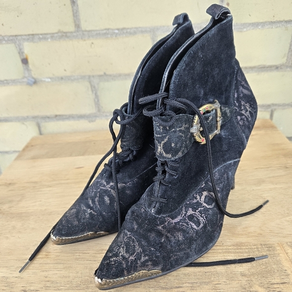 Vintage Suede Booties - Picture 5 of 12